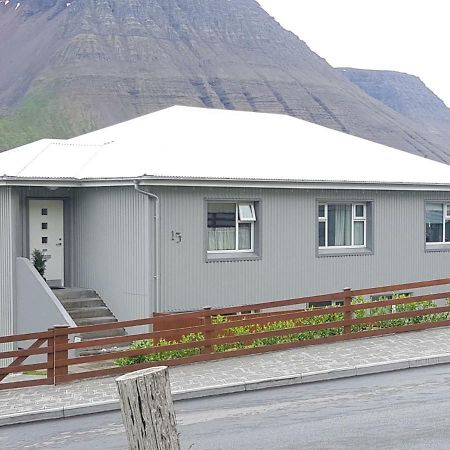 Sigurhaeth - Apartment With All Within Your Reach Ísafjörður Exterior foto